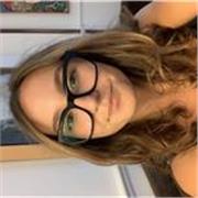 Profesora de inglés a estudiantes de primaria, secundaria y bachillerato