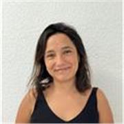 Titulada en Profesora de Nivel Inicial y también, con un postitulo en Intervención y Estimulación Temprana.