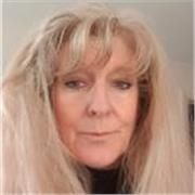 I give private lessons tailored to your level and am flexible in what, when and how I teach