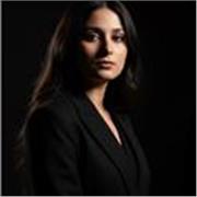 Mes chers élèves, mes cours se dérouleront de manière structurée et interactive. Nous commencerons par évaluer vos besoins et votre niveau actuel dans la matière que nous étudions. Ensuite, je préparerai un programme d'études personnalisé pour chaque étud