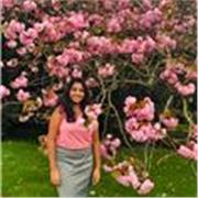 Friendly and experienced tutor in English who loves imparting knowledge to students of all ages