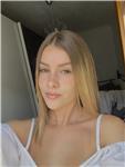 No tengo experiencia pero soy una chica nativa española que controla a la perfección el idioma a enseñar.
