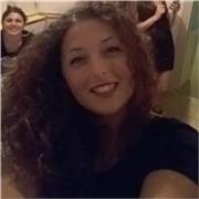 LAUREATA IN GIURISPRUDENZA , OFFRE RIPETIZIONI E ARGOMENTI DI CONFRONTO