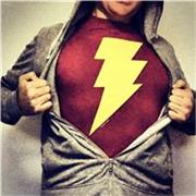 Insegno tutte le meravigliose sfumature e regole del copywriting per la comunicazione pubblicitaria.