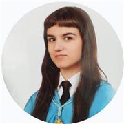 Profesora de Geografía e Historia, Hª del Arte, Cultura clásica. Formación: Grado de Historia del arte y Máster de profesorado.