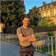 Formé en classe préparatoire, je me propose pour aider les élèves dans l’analyse et la compréhension de textes littéraires