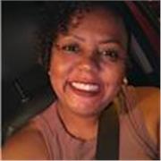 Leciono aulas de português e reforço em alfabetização