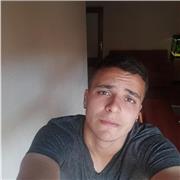 Soy una persona entusiasta por la historia de España y de la humanidad, y pretender extender mis conocimientos y ayudarles a estudiarla a aquellos que tienen algún tipo de problema con estos tipos de estudios. Soy una persona divertida, entusiasta y que e