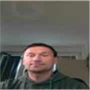 I’m all about English phonetics, an immersive teaching style, and supporting my students in improving their overall understanding.