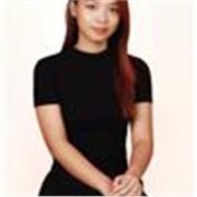 I teach English for non-native speakers , with 6 years of experience helping students improve their language skills
