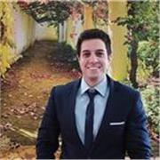 Laureato in Biologia Molecolare impartisce lezioni private online, trasformando la teoria in competenze pratiche