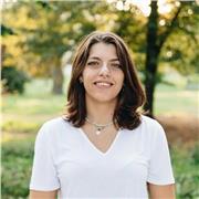 Offro un tutoring professionalizzate nell'uso dei programmi dell'Adobe: Photoshop, Illustrator e Indesign.