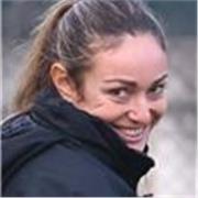 Offro lezioni private a bambini delle scuole elementari e medie, adattandole alle loro situazioni e stimolando il loro interesse.