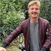 Ich biete Nachhilfe in jeglichen Bereichen an. Ich war in vielen Schulfächern sehr interessiert und habe den Unterricht gut verstanden und folgen können. Dazu gehört Französisch, Englisch, Mathe, Deutsch, Geschichte und Erdkunde