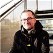 English-Tutor with 20 years experience in the field