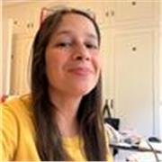 Profesora de inglés que se especializa en clases de conversación