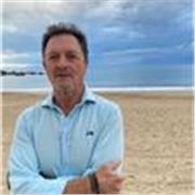 Profesional del sector con 35 años de experiencia en empresa líder del sector agropecuario. 
