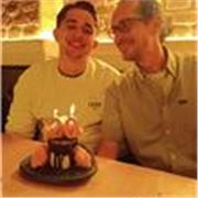 Profesor titulado con amplia experiencia , imparte lengua, filosofía y arte