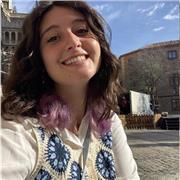 Studentessa universitaria offre ripetizioni a grande qualità ma a piccolo prezzo