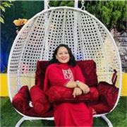 Business program leader for adults with 10 years experience.