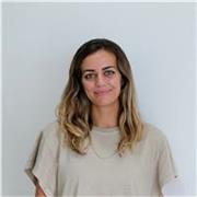 I am a kind and patient tutor who offers classes to improve confidence and pronunciation. 
