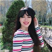 Graduada en derecho, ayuda a la supervisión y redacción de trabajos universitarios