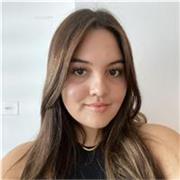 Hola! Soy Valentina, estudiante de Grado en Administración y Dirección de Empresas (ADE). 
