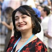 Periodista bilingüe con experiencia como profesora de idiomas