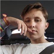 Estudiante de finanzas que puede dar clases de matemáticas a niños