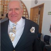 Doy clases articulares para compartir la pasión por la música y acrecentar el talento coadyuvando al desarrollo armónico