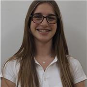 Professora de reforç per alumnes de primària