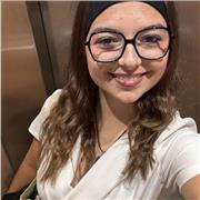Étudiante de 18 ans, je peux accompagner votre enfant du primaire jusqu’au lycée