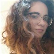 Docente di italiano impartisce lezioni di Italiano, letteratura italiana e inglese, storia e altre materie umanistiche
