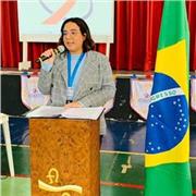 Bacharelando em Ciência Política com experiência em monitoria ajuda estudantes de ensino médio a serem aprovados em vestibulares