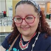 I teach English to groups of students privately or 1-1 sessions.