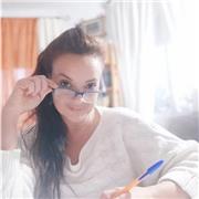 Éxito escolar la luna con Victoria, Maestra Pedagogía Terapéutica