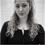 Nativa de España, motivada a enseñar el español a gente extranjera 