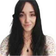 Profesora titulada en Biología, con capacitación pedagógica y amplia experiencia laboral en Laboratorio Clínico