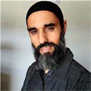 Profesor de la Enseñanza Técnica, doy clases online de Informática, Español es mi idioma materno, y soy Especialista en Marketing 