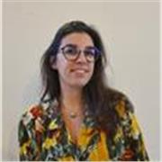 Mi chiamo Valentina e offro lezioni di taglio e cucito rivolte ad adulti e bambini principianti