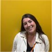 Soy maestra con la mención de pedagogía terapéutica y psicóloga general sanitaria con formación infantojuvenil y TEA