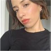 Experienced English tutor who gives English lessons to children, teenagers, and adults