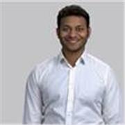 Expert English Tutor Offers Comprehensive Language Lessons for All Ages