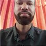 Je suis bilingue anglais-français.
L'anglais est ma langue maternelle. 