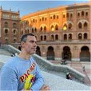 Doy clases particulares de español para todos los niveles tanto a alumnos que residan en España como en el extranjero