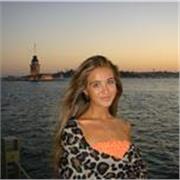 Hola! Me llamo Alicia y tengo 21 años, soy estudiante de medicina y me ofrezco para dar clases de inglés. Tengo el nivel C2