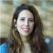 Native English speaker with a  university degree from London. Experience with tutoring adults