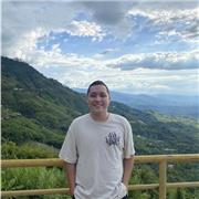 Profesor de inglés con experiencia de dos años. Material personalizado y adaptado para el estudiante. Plan completo de inmersión