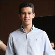 Soy un estudiante de DAW que lleva dos años dando clases particulares de servicios en redes, sistemas operativos en red, programación