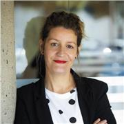 PROFESORA DISEÑO GRÁFICO
